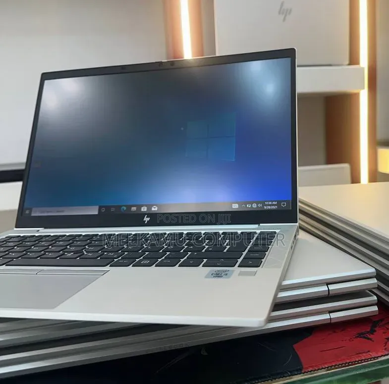 New Laptop HP EliteBook 830 G8 16GB Intel Core i7 SSD 512GB