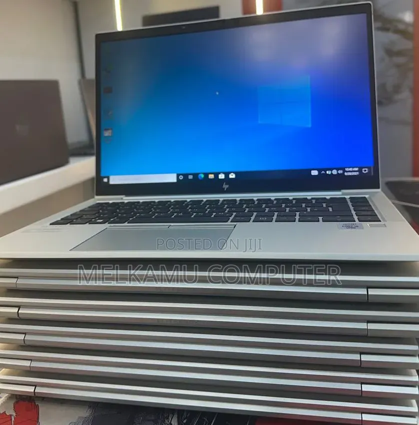 New Laptop HP EliteBook 830 G8 16GB Intel Core i7 SSD 512GB