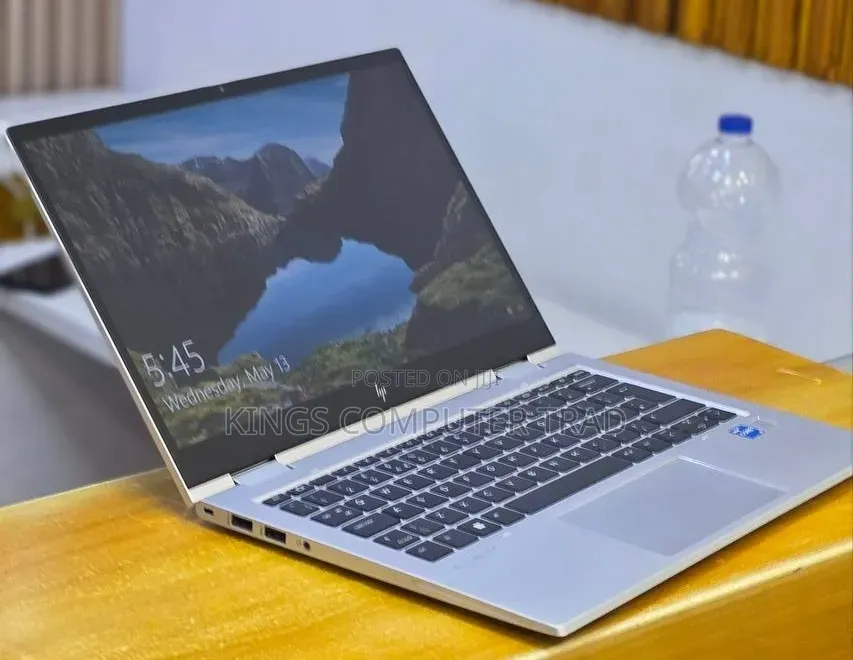 New Laptop HP EliteBook 830 G8 16GB Intel Core i5 SSD 512GB