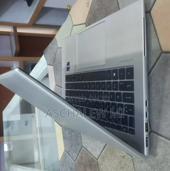 New Laptop HP EliteBook 840 G10 16GB Intel Core i5 SSD 512GB