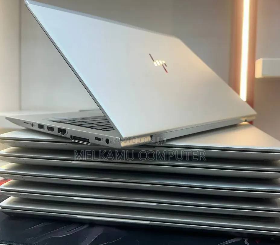 New Laptop HP EliteBook 840 G5 8GB Intel Core i7 SSD 512GB