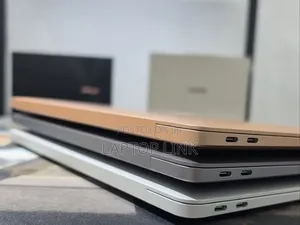 New Laptop Apple MacBook Air 2020 M1 16GB Apple M1 SSD 256GB