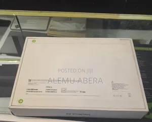 New Laptop Apple MacBook Air 2025 M4 16GB Apple M4 SSD 1T