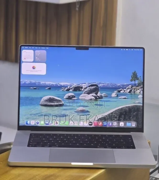 New Laptop Apple MacBook Pro 2021 M1 32GB Apple M1 Pro SSD 512GB