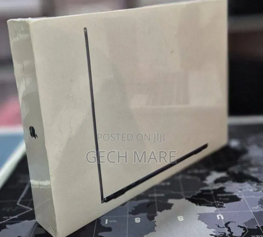 New Laptop Apple MacBook Air 2022 M2 8GB Intel SSD 256GB