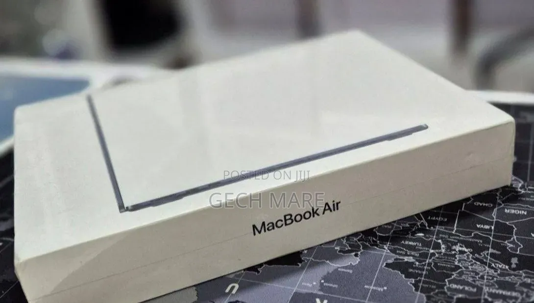 New Laptop Apple MacBook Air 2022 M2 8GB Intel SSD 256GB