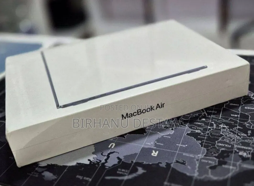 New Laptop Apple MacBook Air 2022 M2 8GB Apple M2 SSD 256GB