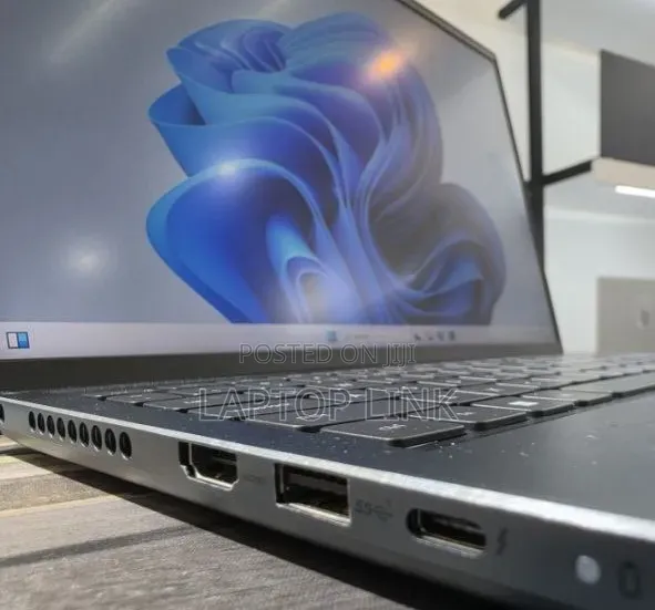 New Laptop Dell Inspiron 15 16GB Intel Core i7 SSD 512GB