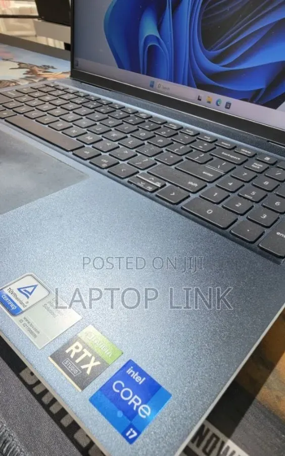 New Laptop Dell Inspiron 15 16GB Intel Core i7 SSD 512GB