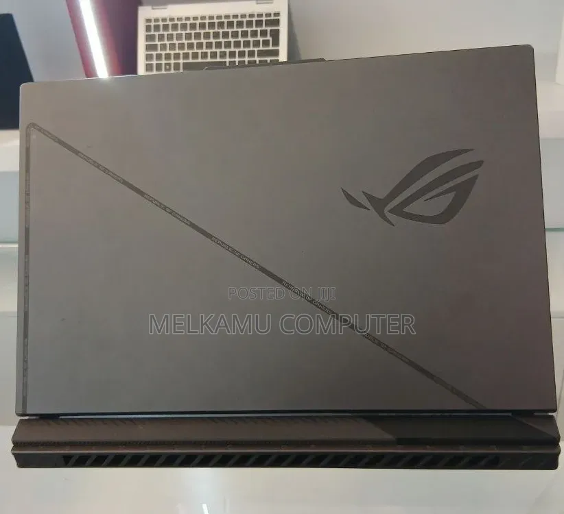 New Laptop Asus ROG Strix G16 16GB Intel Core i9 SSD 1T