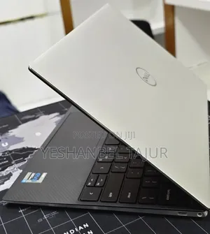 New Laptop Dell XPS 13 16GB Intel Core i7 SSD 512GB