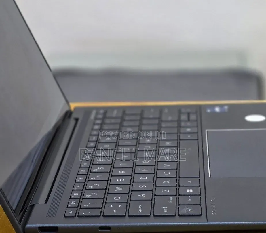 New Laptop HP Dragonfly G3 16GB Intel Core i7 SSD 512GB