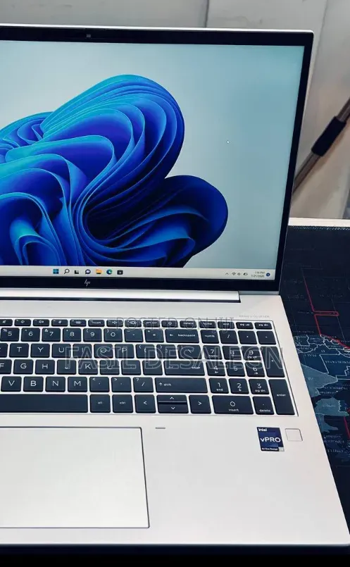 New Laptop HP EliteBook 840 32GB Intel Core i7 SSD 1T