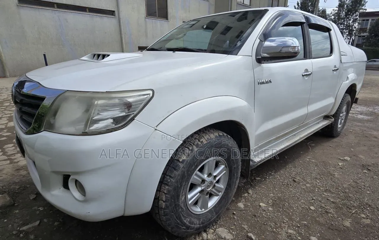 Toyota Hilux 2012