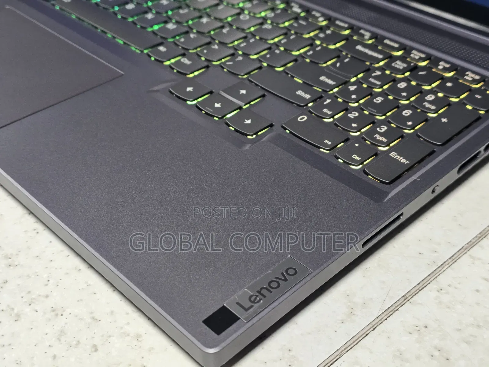 New Laptop Lenovo Legion Pro 7 16GB AMD Ryzen 7 SSD 512GB