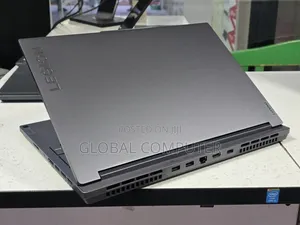 New Laptop Lenovo Legion Pro 7 16GB AMD Ryzen 7 SSD 512GB