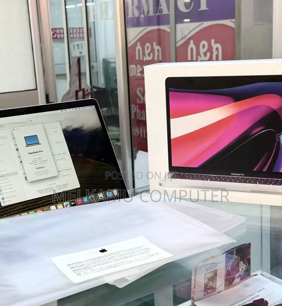 New Laptop Apple MacBook Pro 2020 M1 8GB Apple M1 SSD 512GB