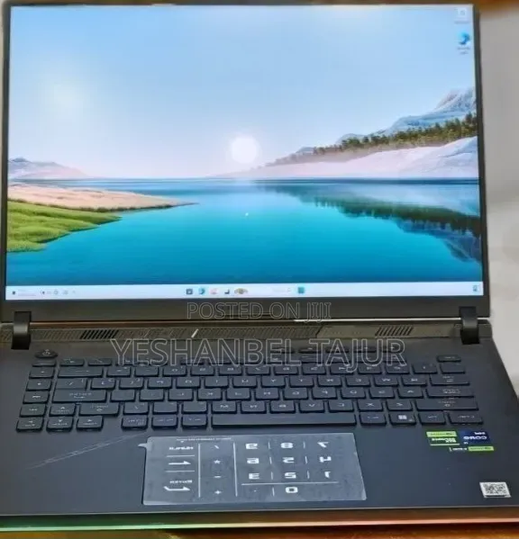New Laptop Asus ROG Strix G16 G614 16GB Intel Core i7 SSD 1T