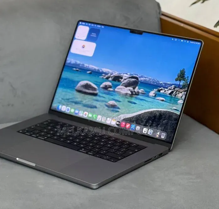 New Laptop Apple MacBook Pro 2021 M1 32GB Apple M1 SSD 512GB