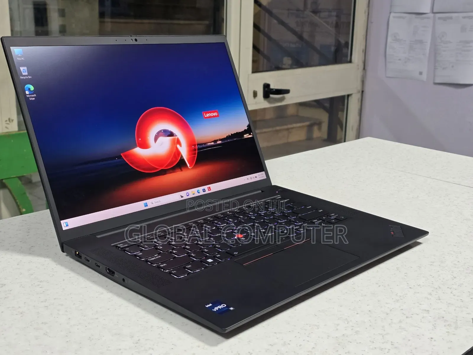 New Laptop Lenovo ThinkPad P1 Gen4 32GB Intel Core i7 SSD 1T