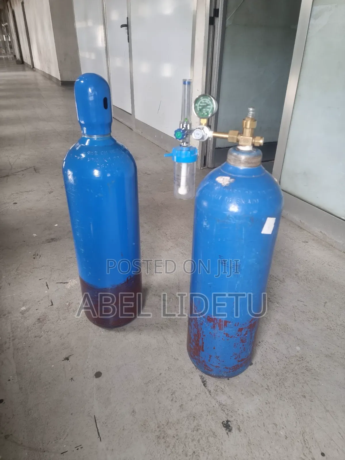 Pure O2, P° Regulator, Humidifier Bottle,nasal Cannula Durable Valve