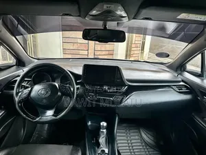Toyota C-HR 2017 Silver