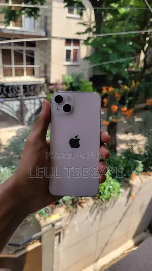 Apple iPhone 13 128 GB Pink