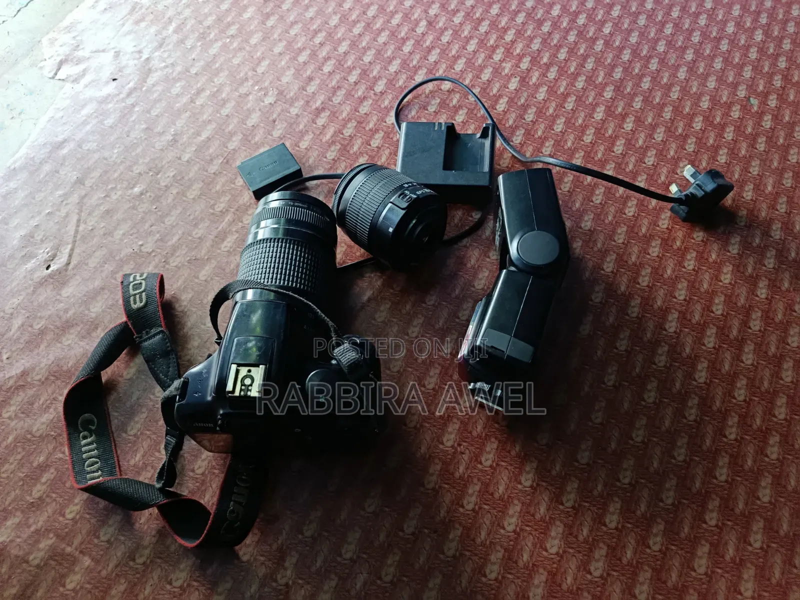 Canon EOS 1100D Complete Kit (With 2 Lenses Speedlite Flash)