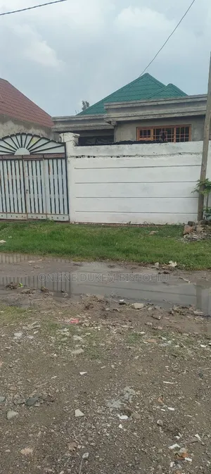 10bdrm Villa in Dukem Bishoftu, Oromia-Finfinne for sale