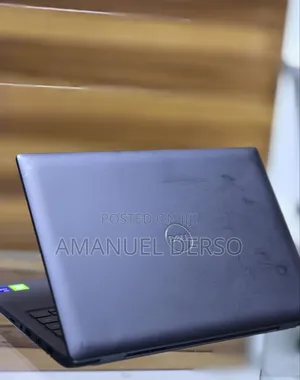New Laptop Dell XPS 15 8GB Intel Core i7 SSD 256GB