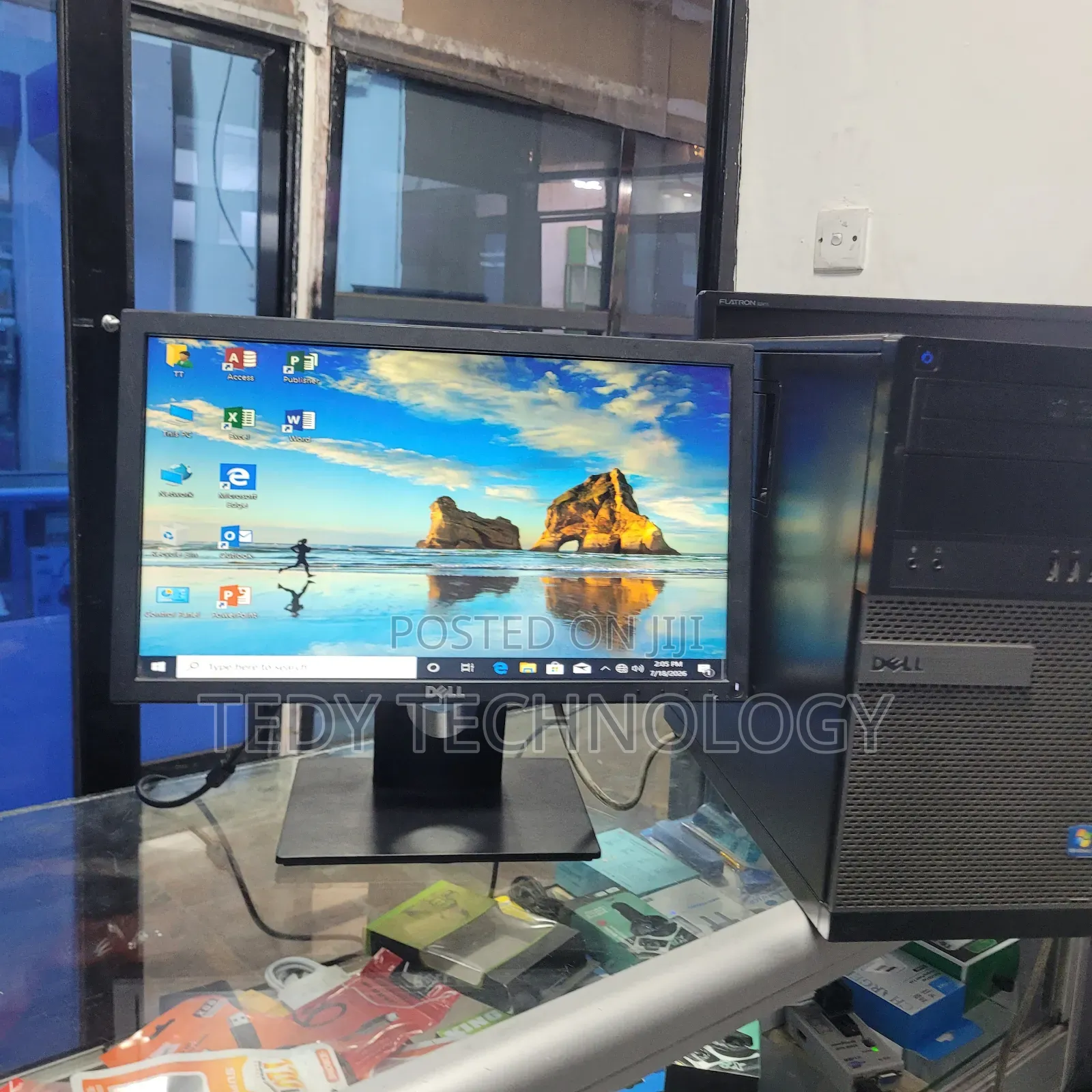 Desktop Computer Dell OptiPlex 790 4GB Intel Core i5 HDD 500GB