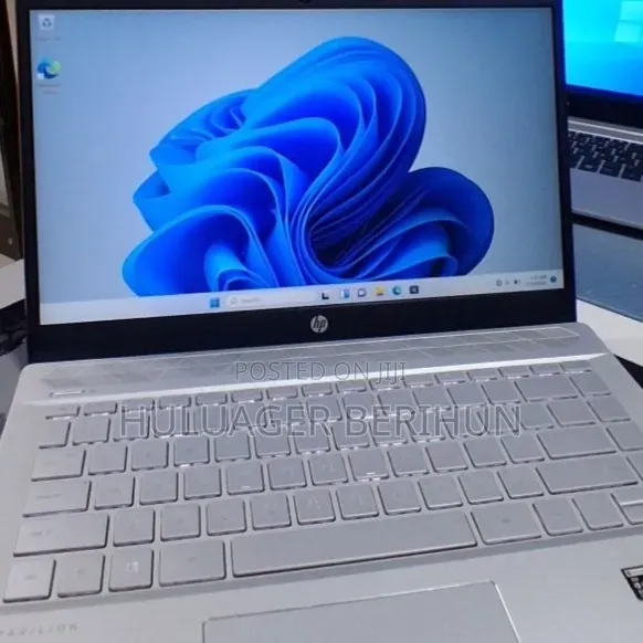 New Laptop HP Pavilion 14 8GB Intel Core i5 SSD 512GB
