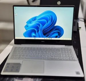 New Laptop Dell Inspiron 15 8GB Intel Core i5 SSD 256GB