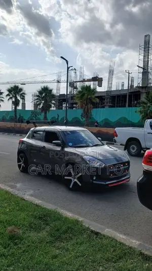 Suzuki Swift 2022 Gray