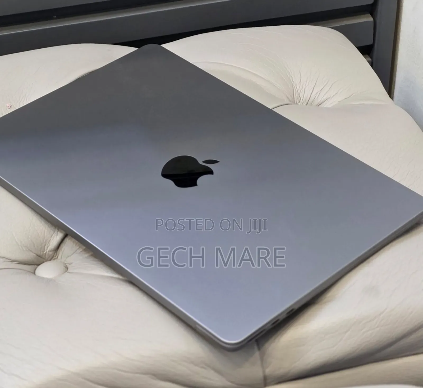 New Laptop Apple MacBook Air 2022 M2 8GB Intel SSD 256GB