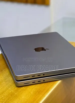 New Laptop Apple MacBook Pro 2021 M1 32GB Apple M1 Pro SSD 512GB