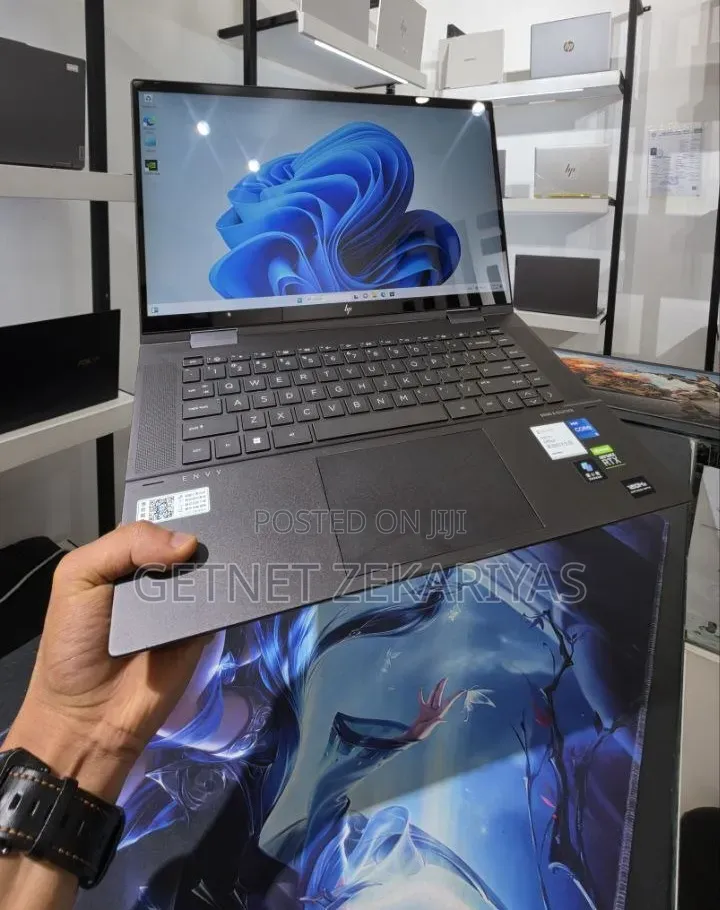 New Laptop HP Envy x360 16GB Intel Core i5 SSD 512GB