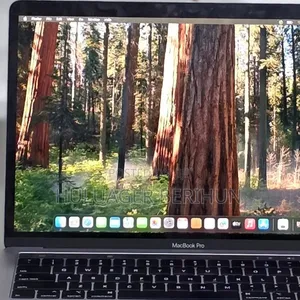 New Laptop Apple MacBook Pro 2019 16GB Intel Core i7 SSD 256GB