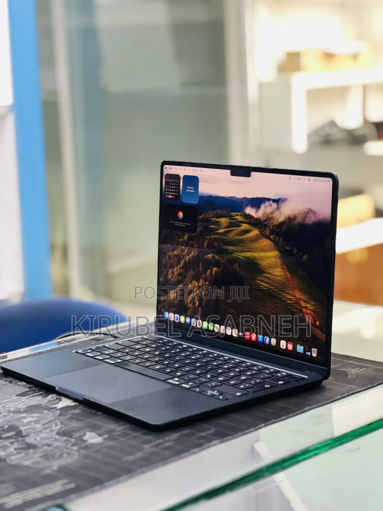 New Laptop Apple MacBook Air 2022 M2 16GB Apple M2 SSD 512GB