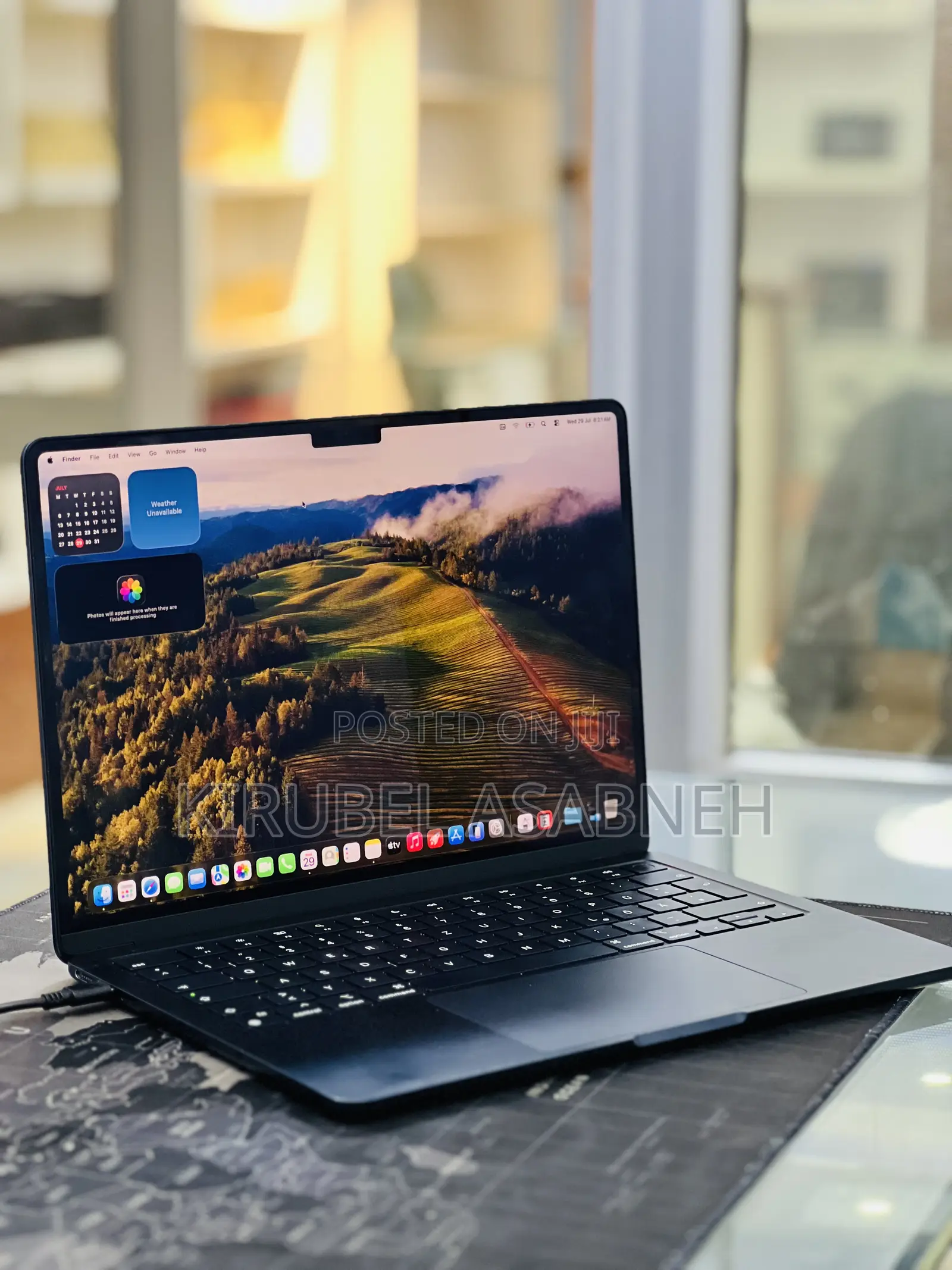 New Laptop Apple MacBook Air 2022 M2 16GB Apple M2 SSD 512GB
