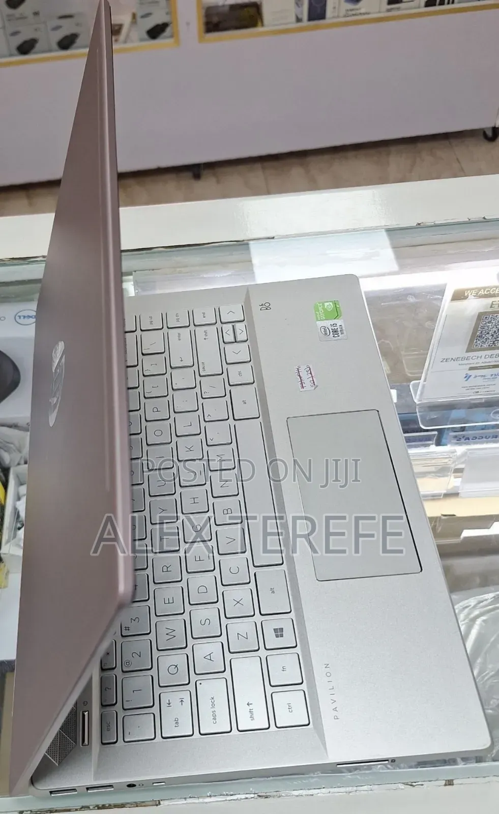 New Laptop HP Pavilion 15 8GB Intel Core i5 SSD 512GB