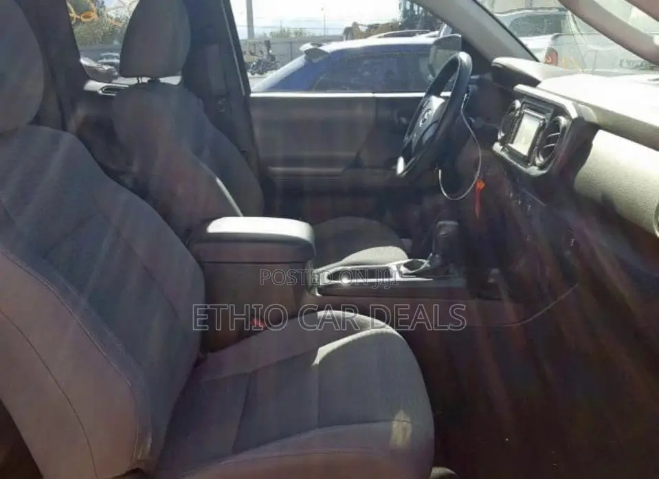 Toyota Tacoma 2015 White