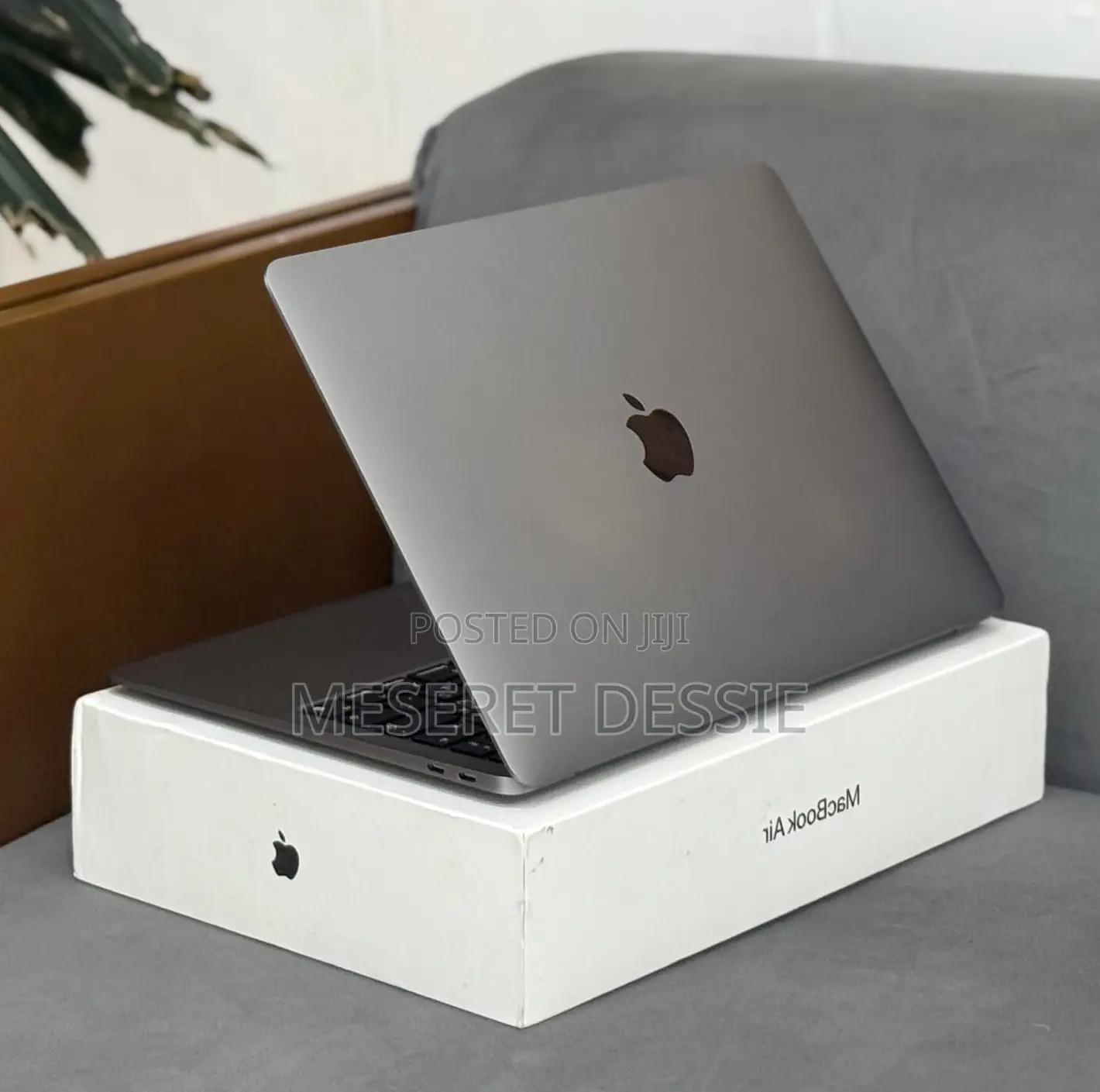 New Laptop Apple MacBook Pro 2021 M1 8GB Apple M1 SSD 256GB