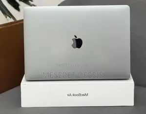 New Laptop Apple MacBook Pro 2021 M1 8GB Apple M1 SSD 256GB