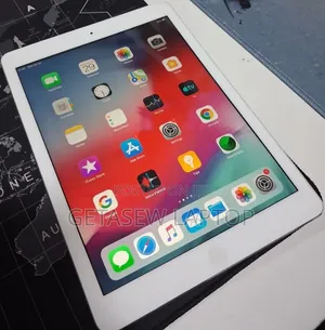 New Apple iPad Air 64 GB Silver