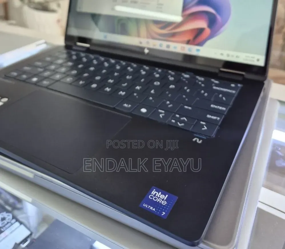 New Laptop HP OmniBook X Flip 14" 16GB Intel Core Ultra 7 SSD 1T