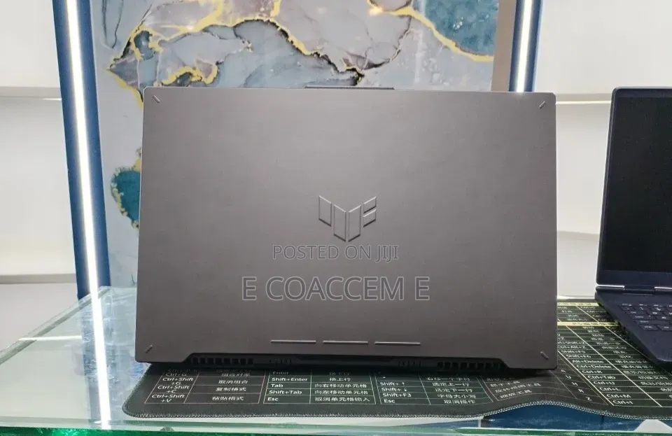 New Laptop Asus ROG Mothership (GZ700) 16GB Intel Core i7 SSD 1T