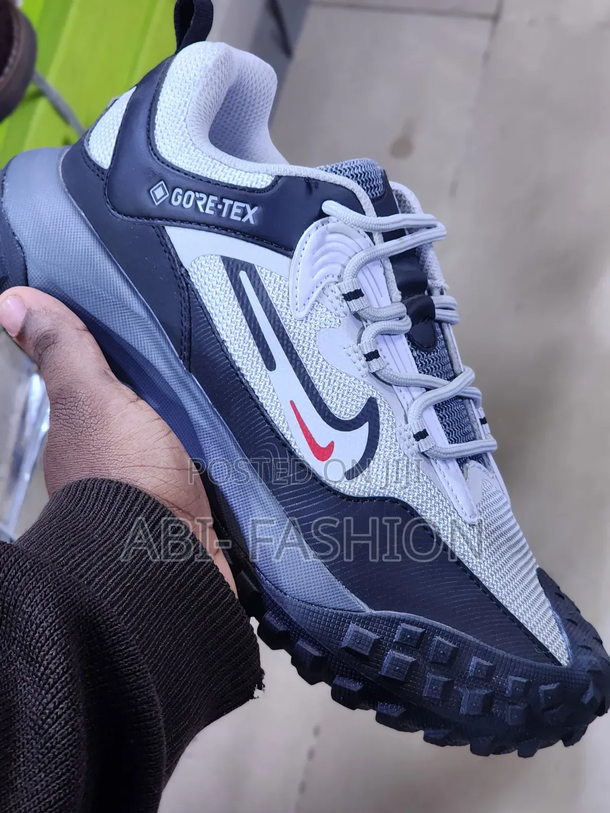 Nike ACG Mountain Fly Low Gore-Tex Waterproof