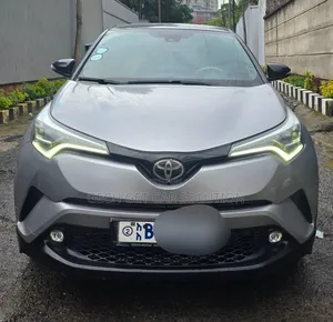 Toyota C-HR 2018 Silver