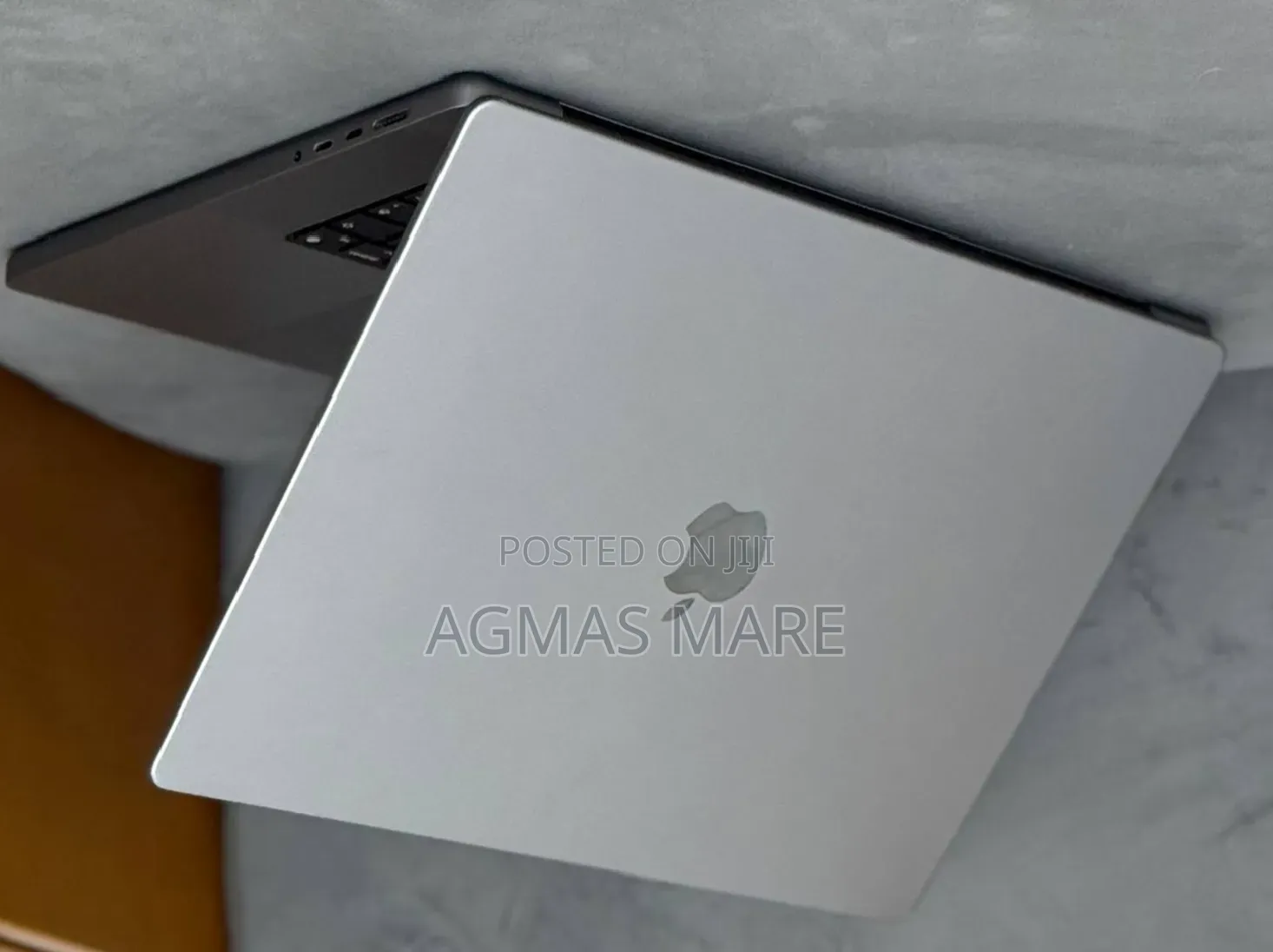 New Laptop Apple MacBook Pro 2021 M1 32GB Apple M1 Pro SSD 1T